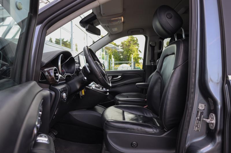 Mercedes-Benz - V250 - pic9