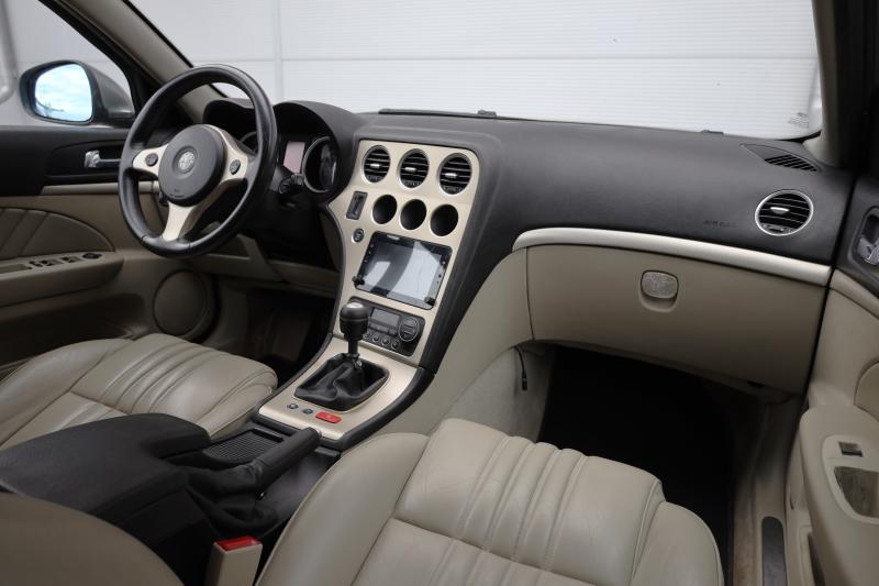 Alfa Romeo - 159 - pic12