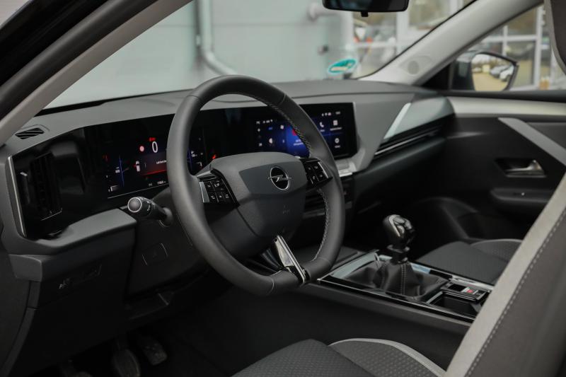 Opel - Astra - pic9
