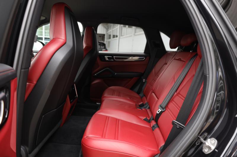 Porsche - Cayenne - pic25