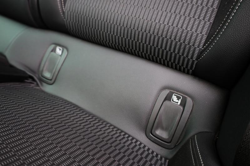 Opel - Insignia - pic21