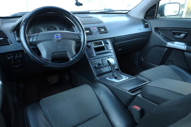 Volvo - XC90 - pic6