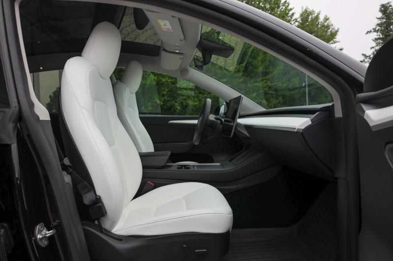 Tesla - Model Y - pic18