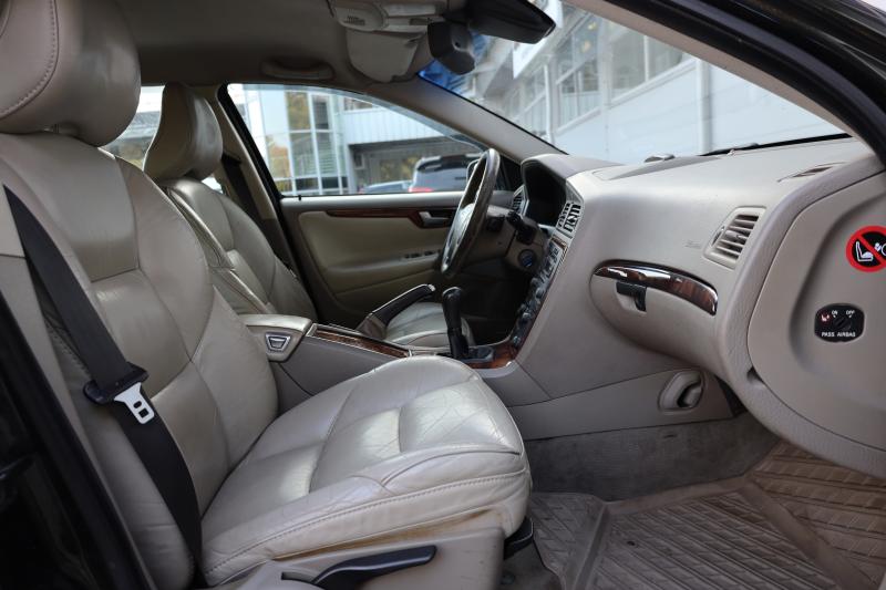 Volvo - V70 - pic12
