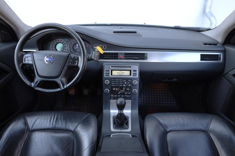 Volvo - V70 - pic7