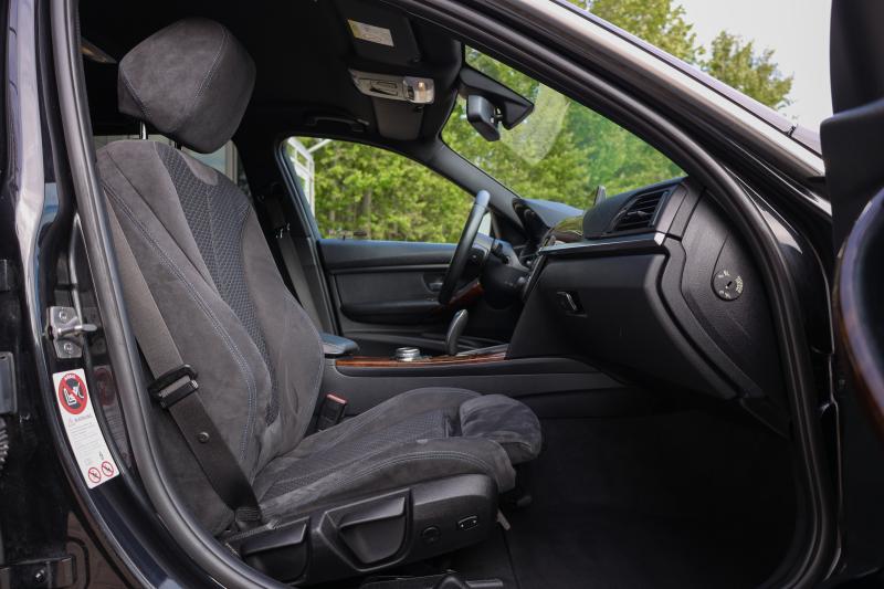 BMW - 330 - pic17