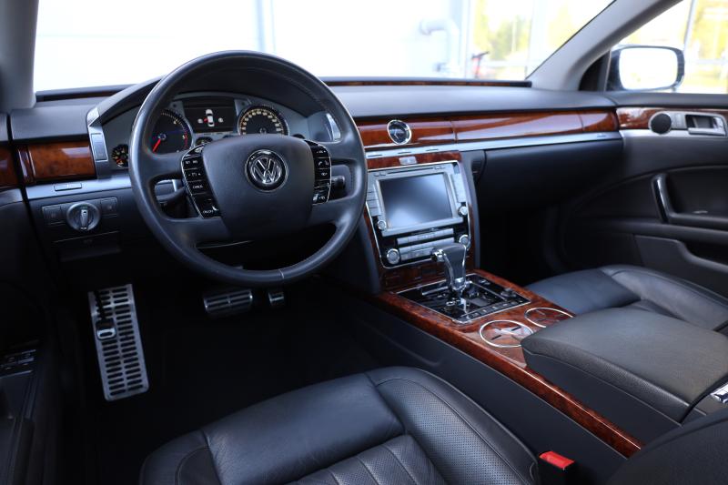 Volkswagen - Phaeton - pic9