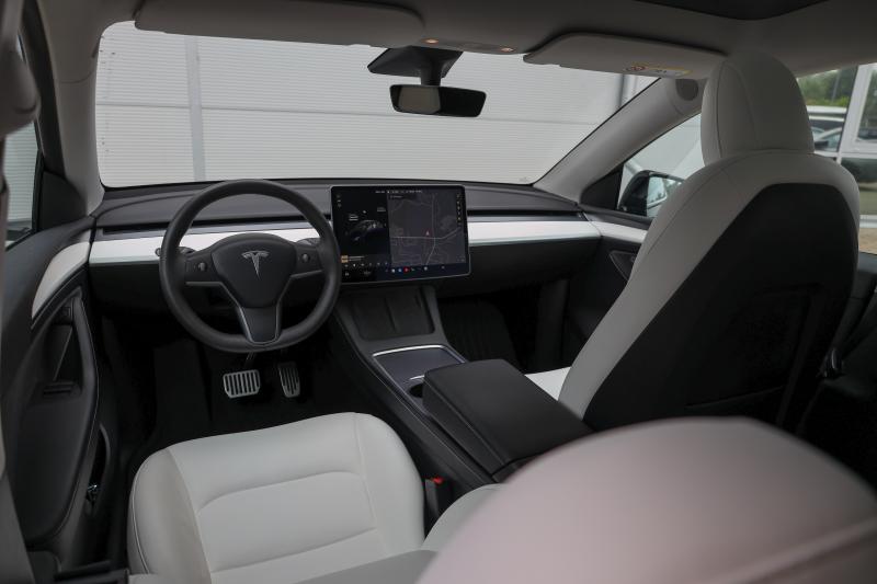 Tesla - Model Y - pic14