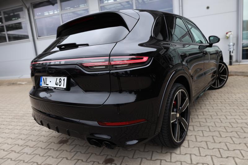 Porsche - Cayenne - pic13