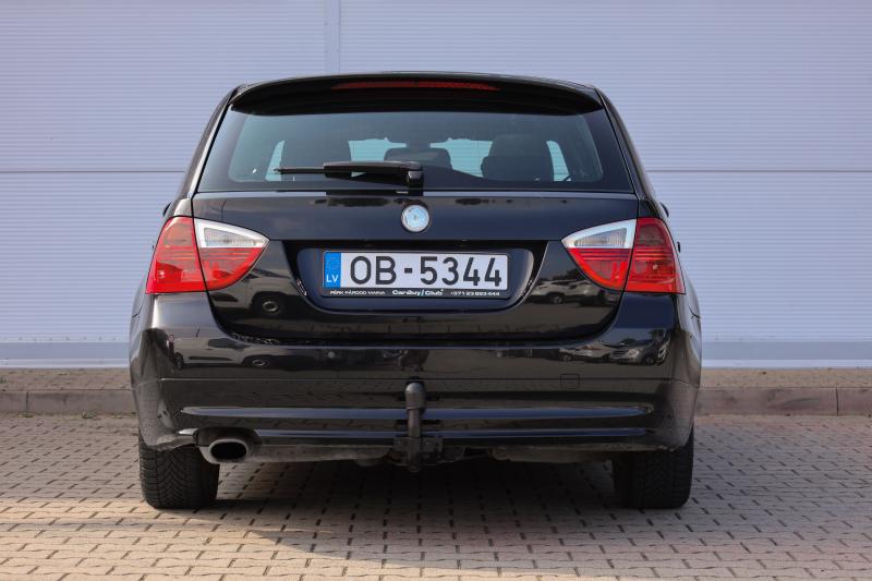 BMW - 318 - pic5