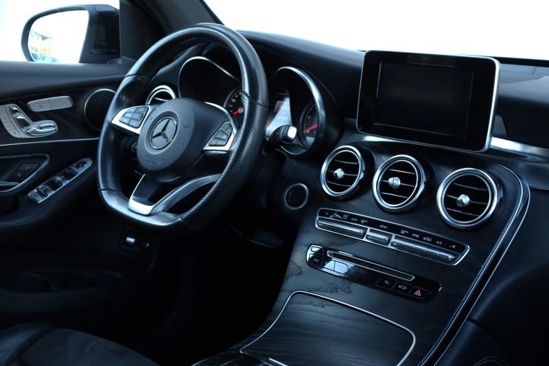 Mercedes-Benz - GLC350 - pic12