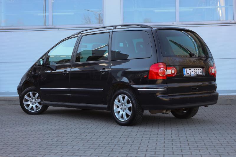 Volkswagen - Sharan - pic4