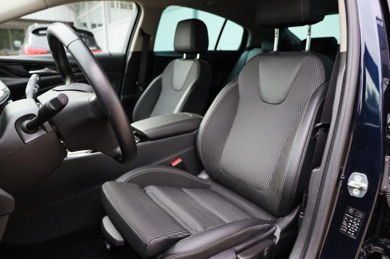 Opel - Insignia - pic10