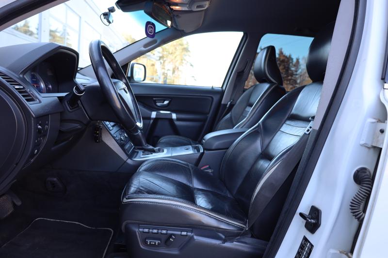 Volvo - XC90 - pic8