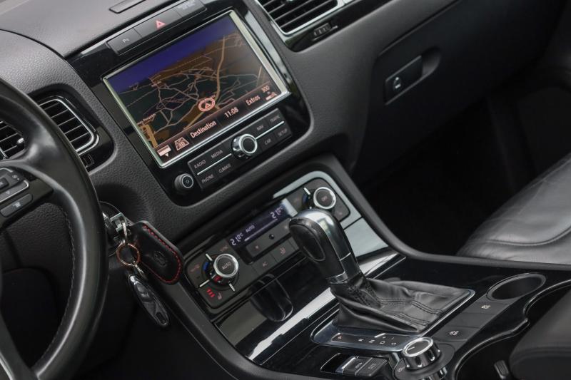 Volkswagen - Touareg - pic14