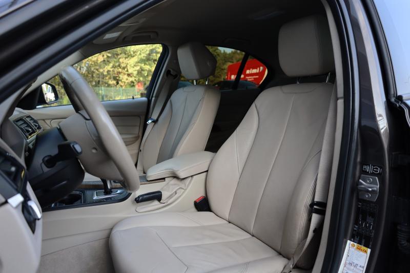 BMW - 320 - pic12