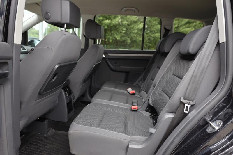 Volkswagen - Touran - pic17