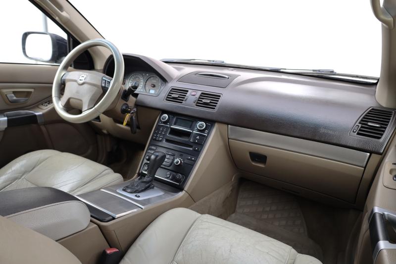 Volvo - XC90 - pic8