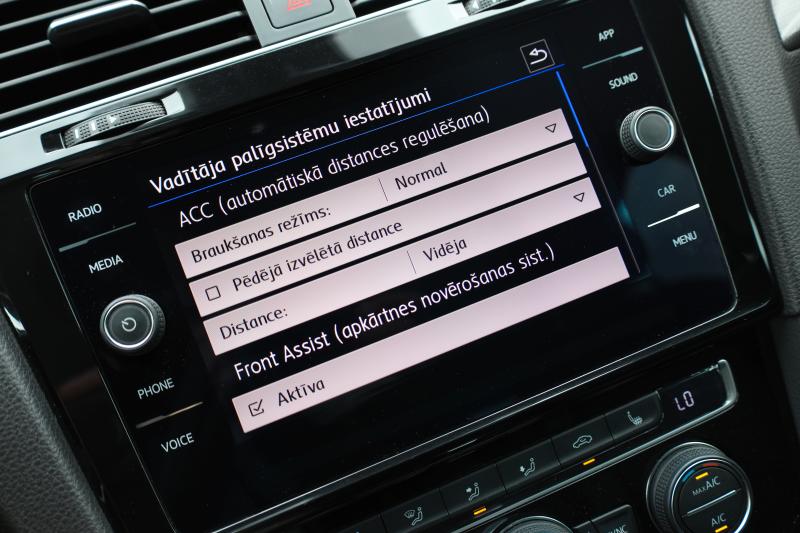Volkswagen - Golf - pic26
