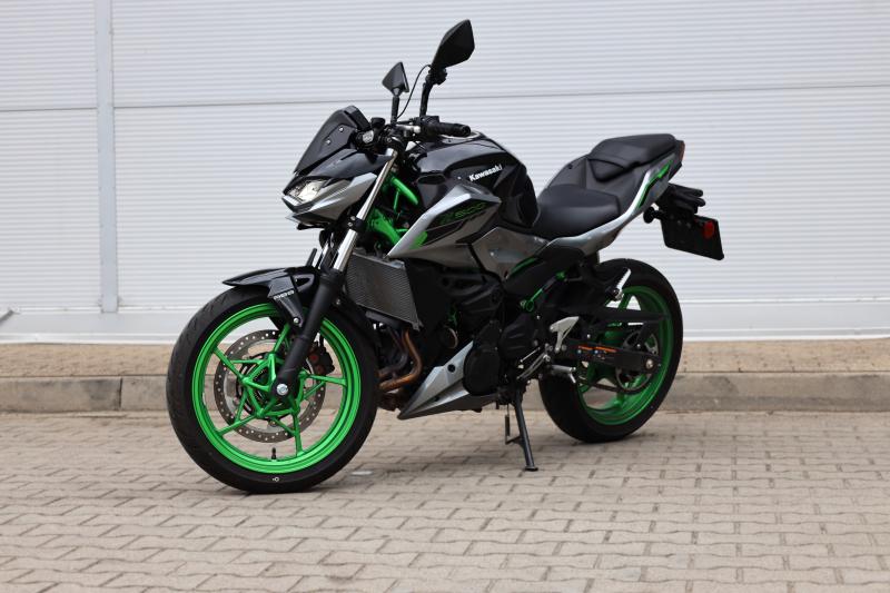 Kawasaki - Z - pic1