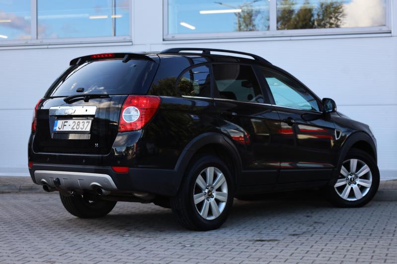Chevrolet - Captiva - pic4