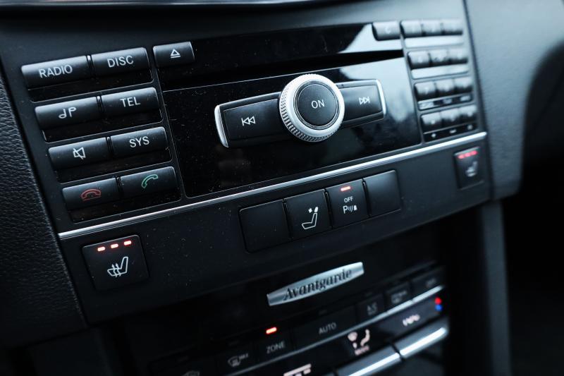 Mercedes-Benz - E200 - pic17