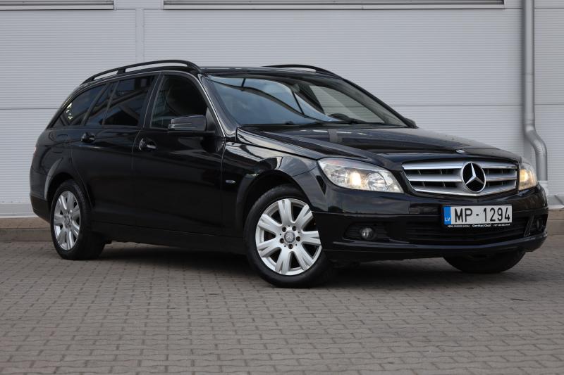 Mercedes-Benz - C220 - pic2