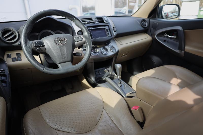 Toyota - RAV4 - pic7