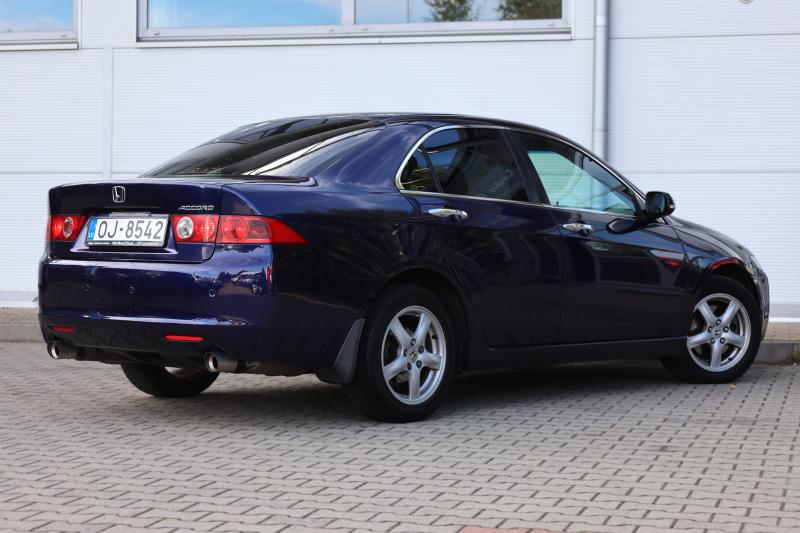 Honda - Accord - pic5