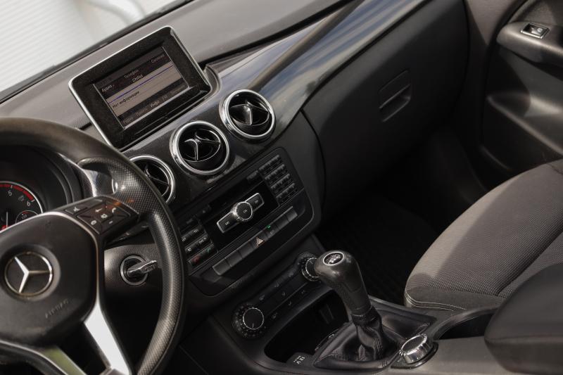 Mercedes-Benz - B180 - pic10