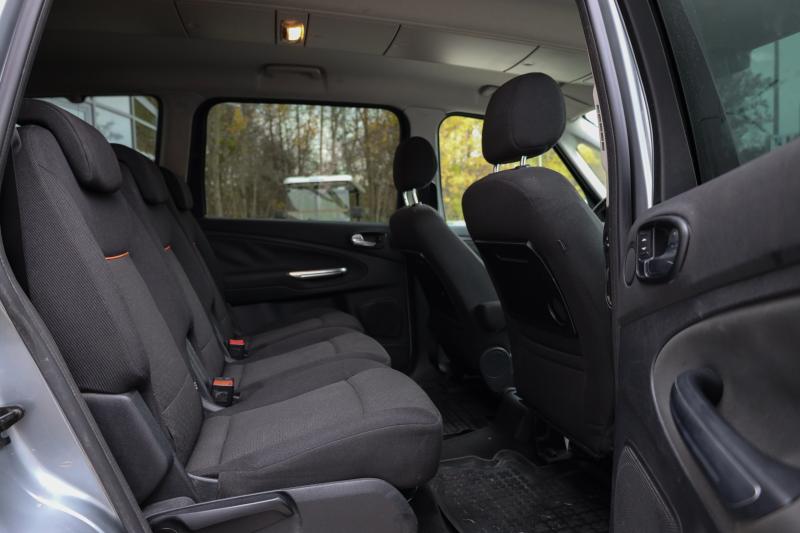 Ford - Galaxy - pic12