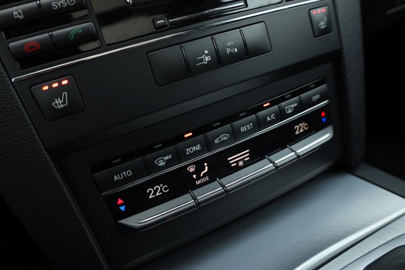 Mercedes-Benz - E350 - pic26