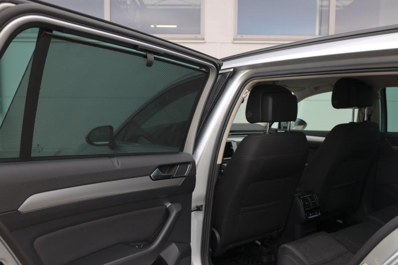 Volkswagen - Passat - pic13
