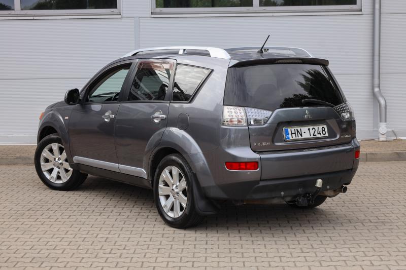Mitsubishi - Outlander - pic5