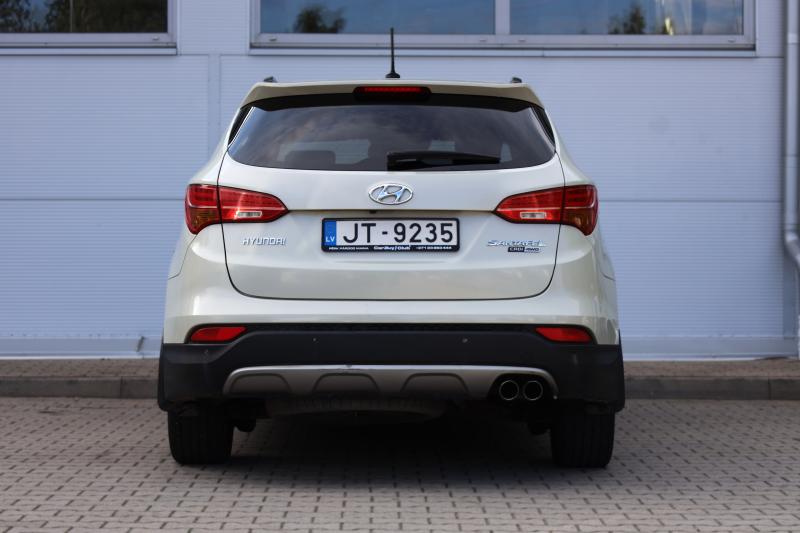 Hyundai - Santa Fe - pic5