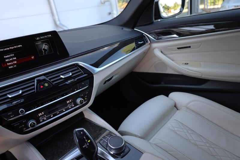 BMW - 520 - pic10