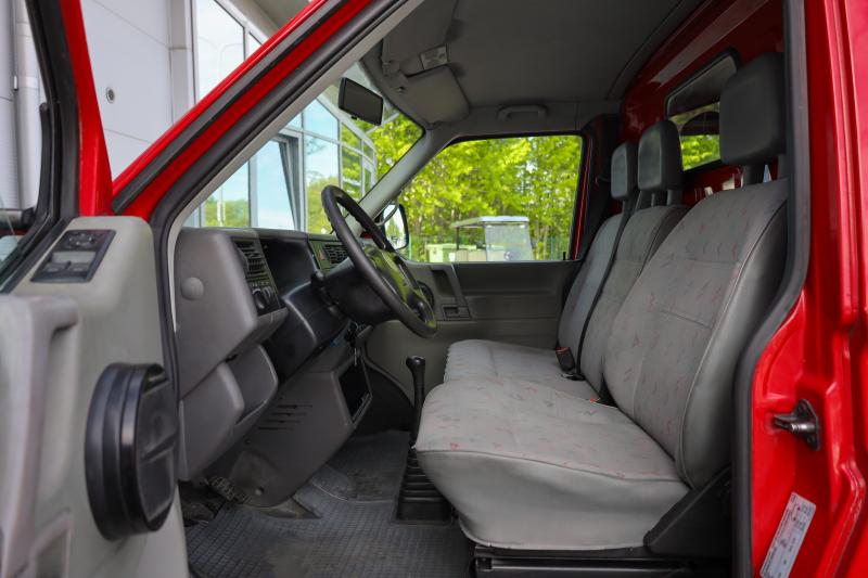 Volkswagen - Transporter - pic11