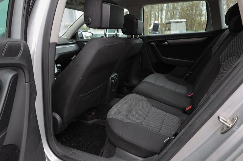 Volkswagen - Passat - pic15