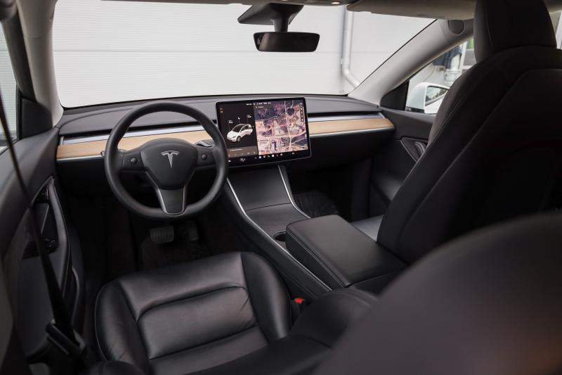 Tesla - Model Y - pic10