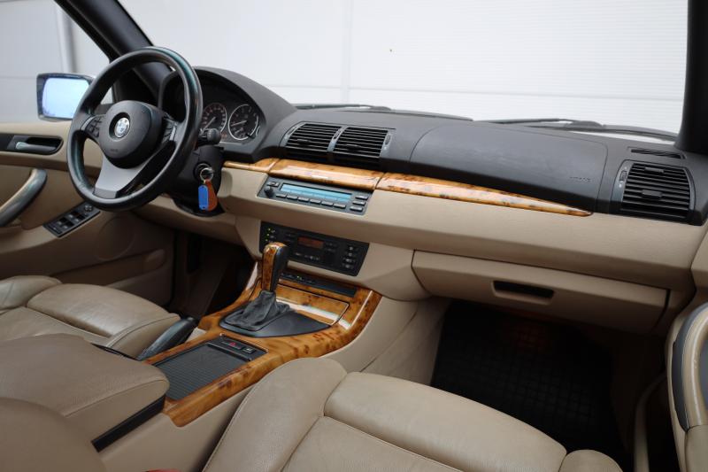 BMW - X5 - pic10