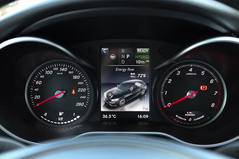 Mercedes-Benz - C350 - pic23