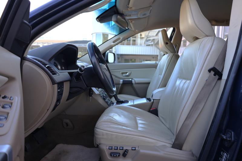 Volvo - XC90 - pic11