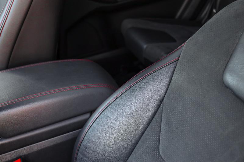 Ford - S-MAX - pic14