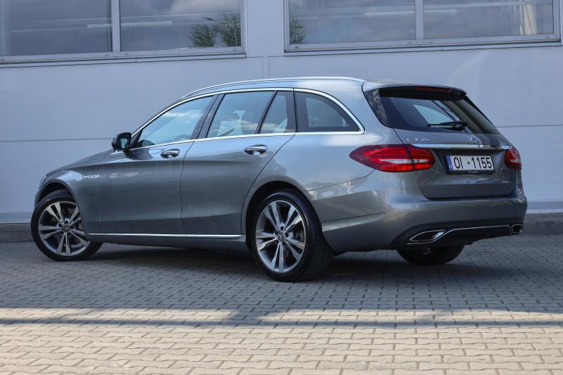 Mercedes-Benz - C350 - pic6