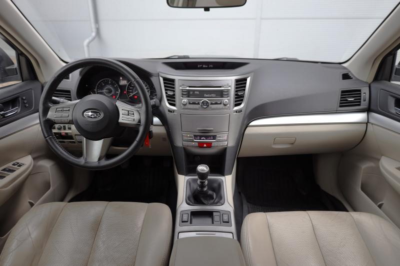Subaru - Legacy - pic5
