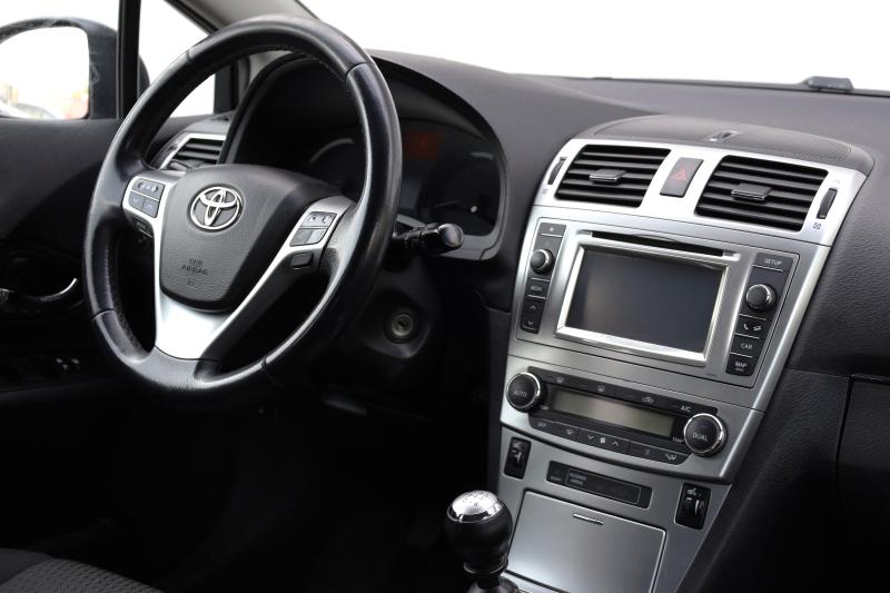 Toyota - Avensis - pic12