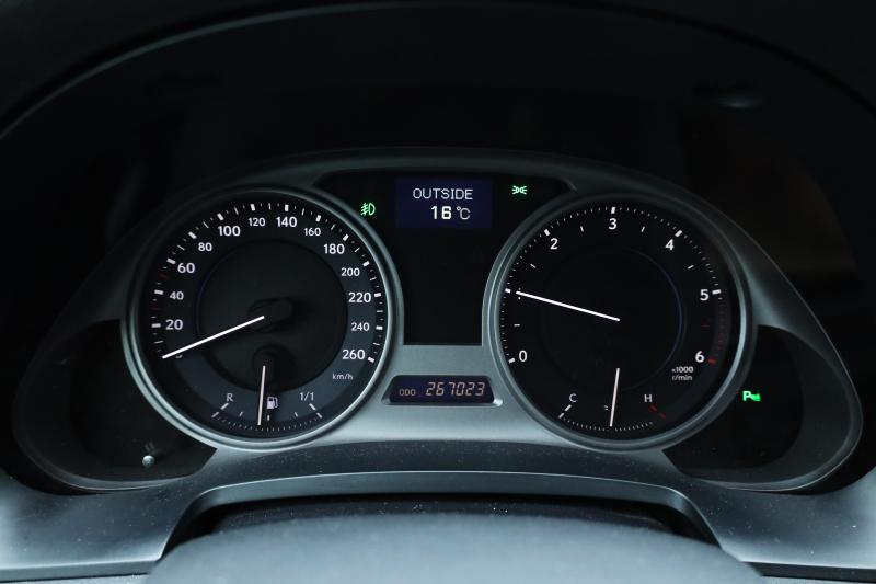 Lexus - IS 220 - pic21