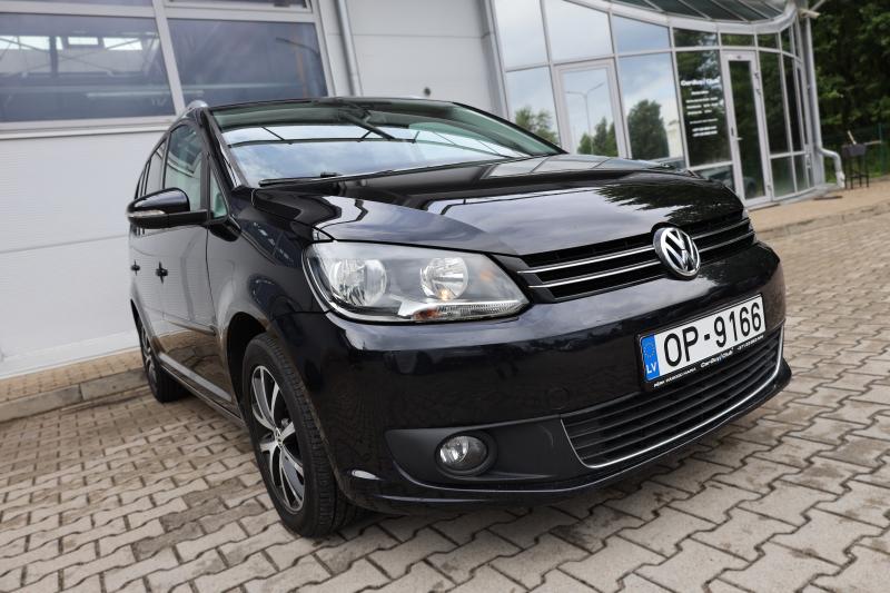 Volkswagen - Touran - pic5