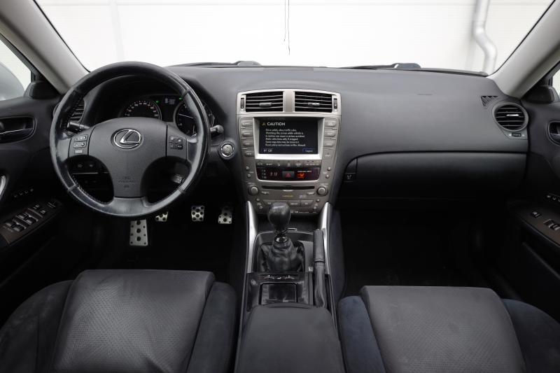 Lexus - IS 220 - pic7