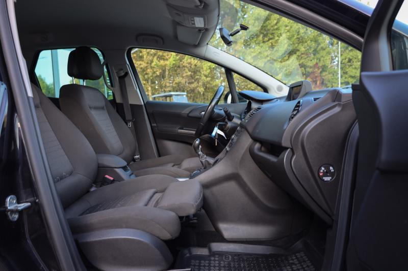 Opel - Meriva - pic15